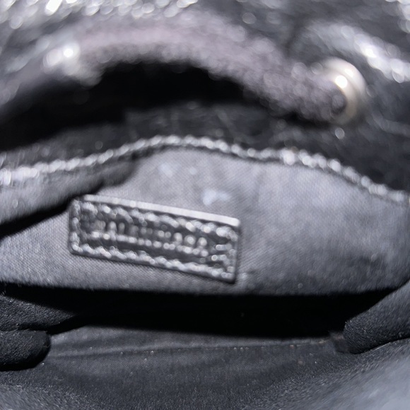 - Arena lamb graffiti all over bag - Picture 7 of 7